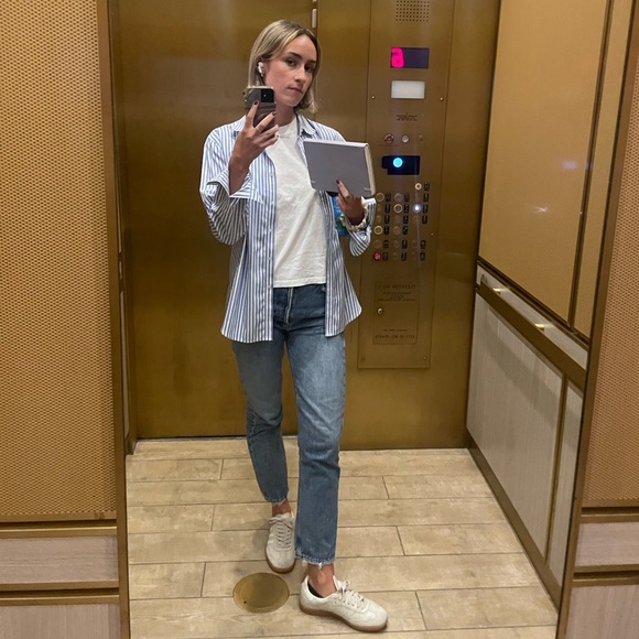 Welcome to my Closet⚡️ - Picture 3 of 4